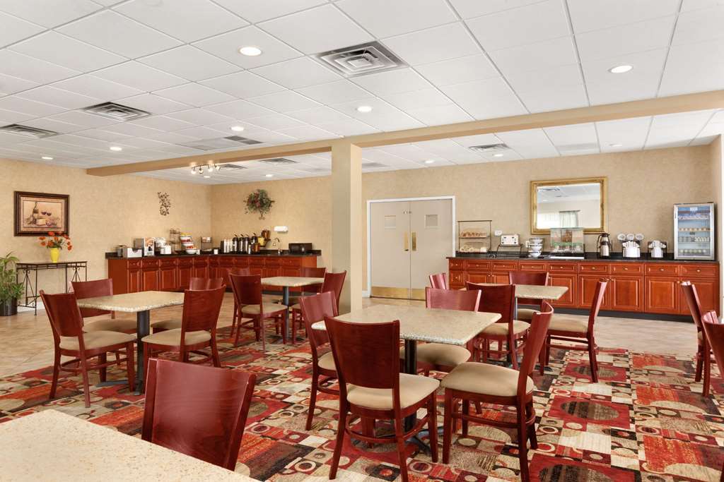 Baymont By Wyndham Latham Albany Airport Hotel Facilities photo